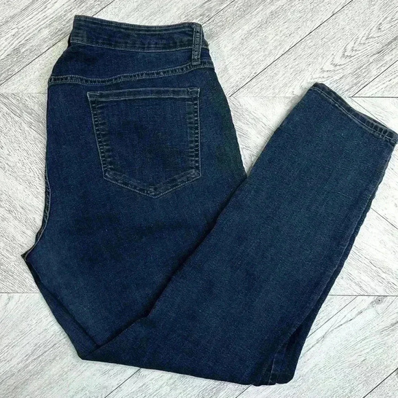 Old Navy - Regular Standard - Picture 4 of 6